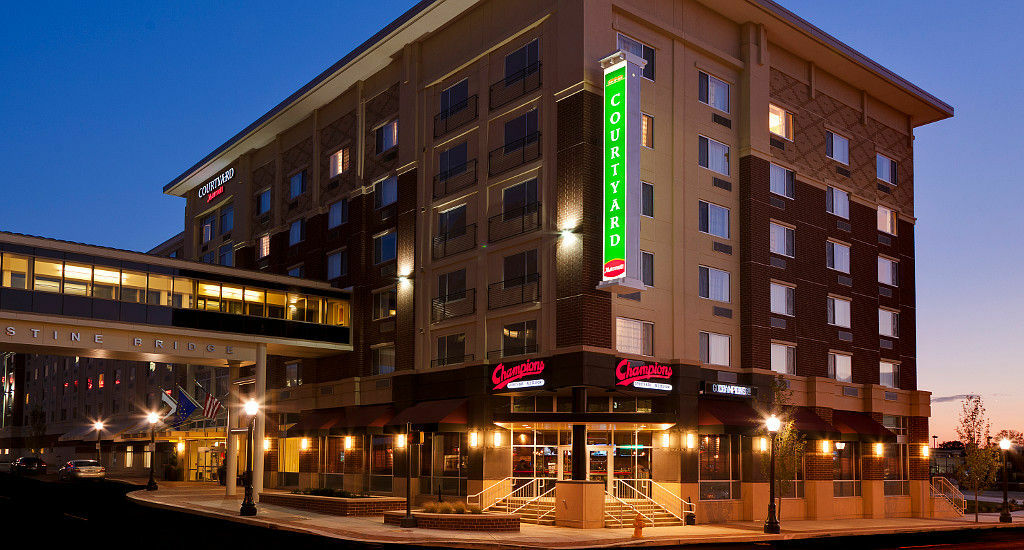 Courtyard Fort Wayne Downtown At Grand Wayne Convention Center Екстер'єр фото
