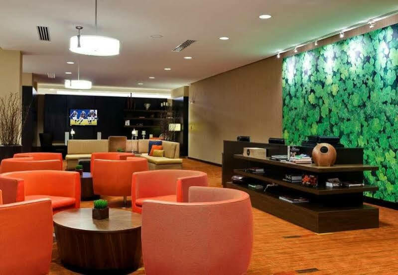 Courtyard Fort Wayne Downtown At Grand Wayne Convention Center Екстер'єр фото