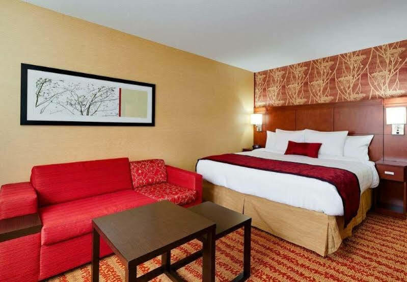 Courtyard Fort Wayne Downtown At Grand Wayne Convention Center Екстер'єр фото